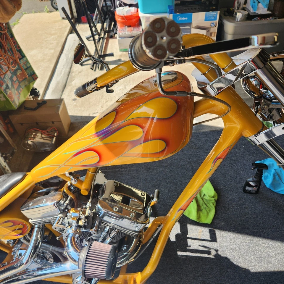 Motocicleta Redneck Engineering Chopper  Foto 4 de 4