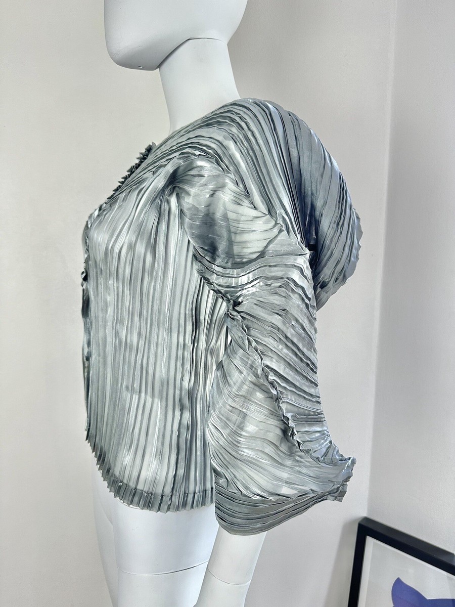 ISSEY MIYAKE vintage Metallic Silver Pleated Top | eBay ISSEY MIYAKE vintage Metallic Silver Pleated Top | eBay