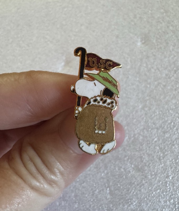 Vintage Aviva Peanuts Snoopy USC University of Southern California Lapel Pin