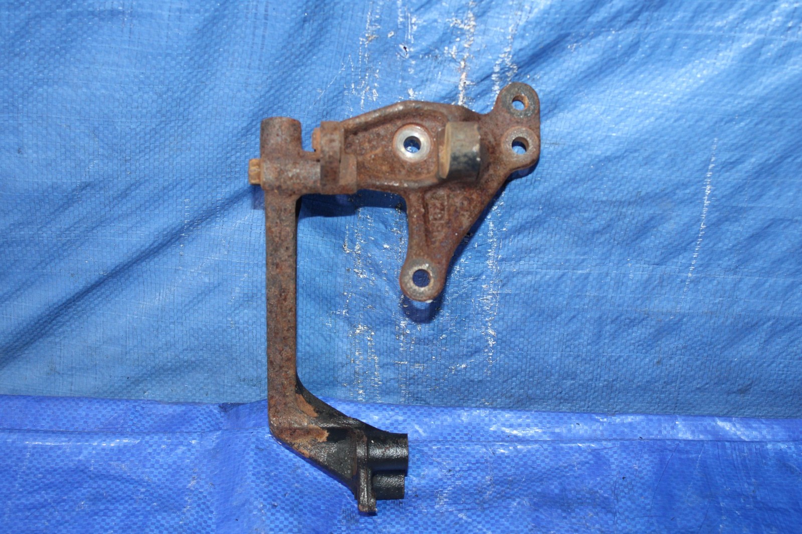 97 01 TOYOTA CAMRY 2.2L DOHC 4CYL ALTERNATOR BRACKET JDM 5SFE