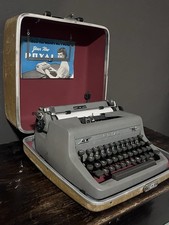 1954 ROYAL Quiet Deluxe Manual Portable Typewriter Tweed Case Vintage thumbnail