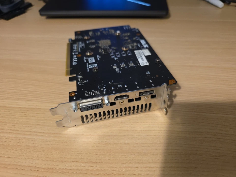 ASUS NVIDIA GeForce GTX 1650 Graphics Card PH-GTX1650-4GD6-P-PD 4GB GDDR6, Used - Image 4 of 4