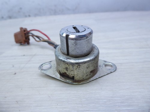 1969 Honda CL125 A Scrambler H1736-1) ignition switch lock set with key - Picture 8 of 15