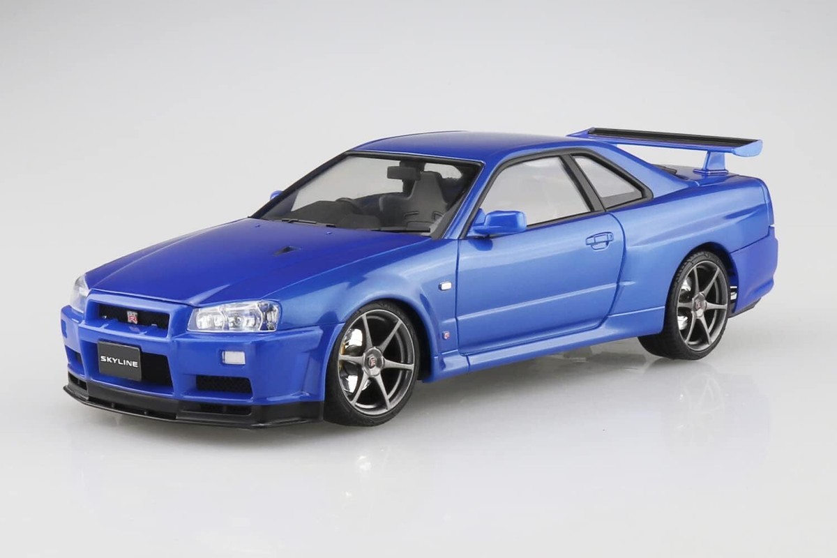 1/24 アオシマ BNR34 スカイライン GT-R V・spec Ⅱ 完成品 ニッサン BNR34 スカイライン GT-R V・spec Ⅱ '00 ホワイト