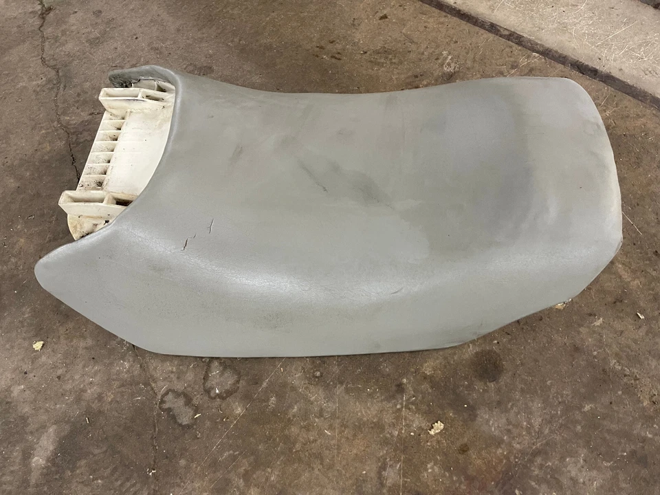 Yamaha Waverunner GP 800 XL 99 98 2000 asiento del conductor delantero plateado 1200 gp800 Foto 3 de 4