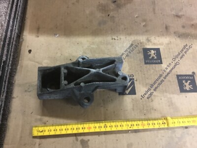 シビック セット Peugeot 205 305 309 405 diesel RIGHT top Engine Mounting Bracket