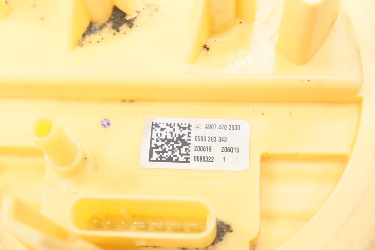 2019- 2022 MERCEDES SPRINTER 2500 FUEL DISEL TANK PUMP MODULE OEM 