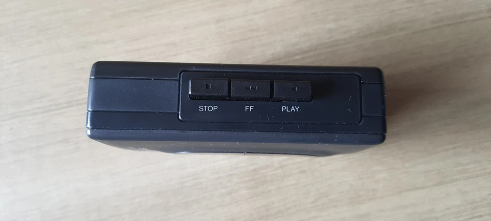 WALKMAN STEREO CASSETTE PLAYER SHARP JC-118 - Imagen 4 de 4