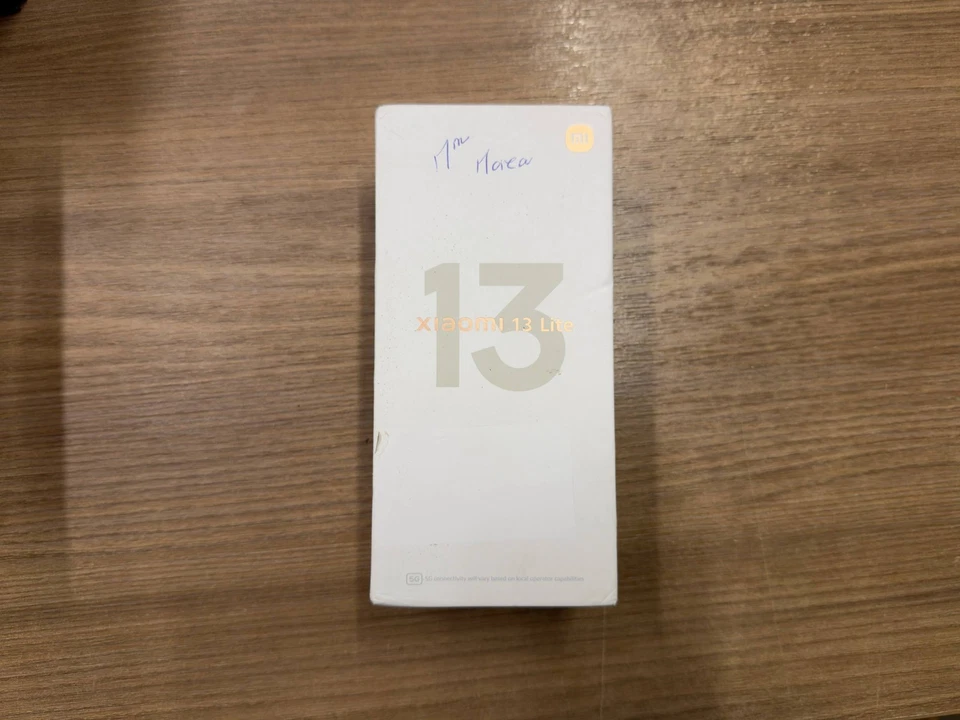 Xiaomi 13 Lite · 128GB, foto 1 di 3