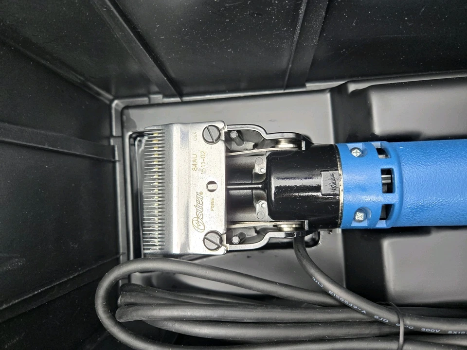 Kit cortapelos Oster CLIPMASTER velocidad variable 120 voltios 078150  Foto 4 de 4