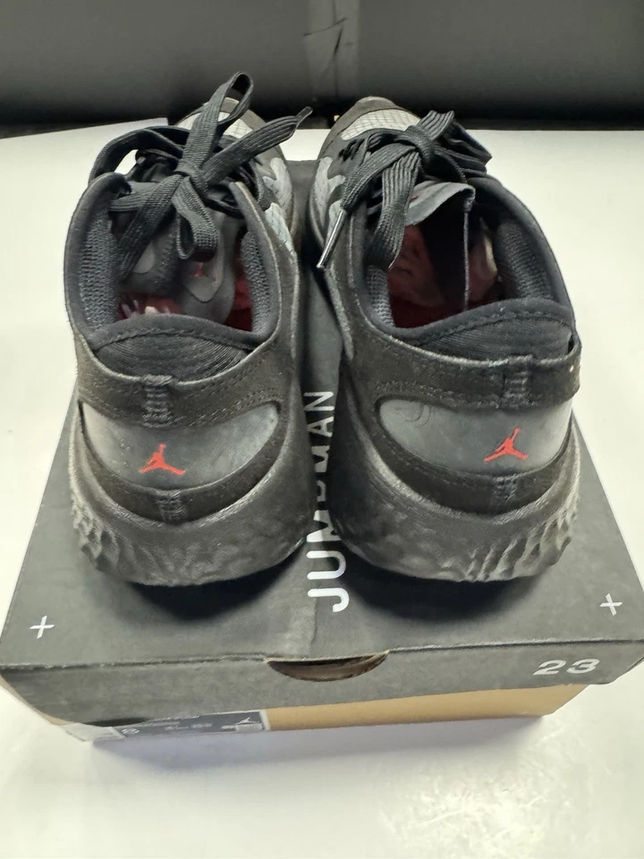 Jordan Delta 3 LOW SCHWARZ CHILE ROT ANTHRAZIT HERRENSCHUHE GRÖSSE 8 - Bild 3 von 4
