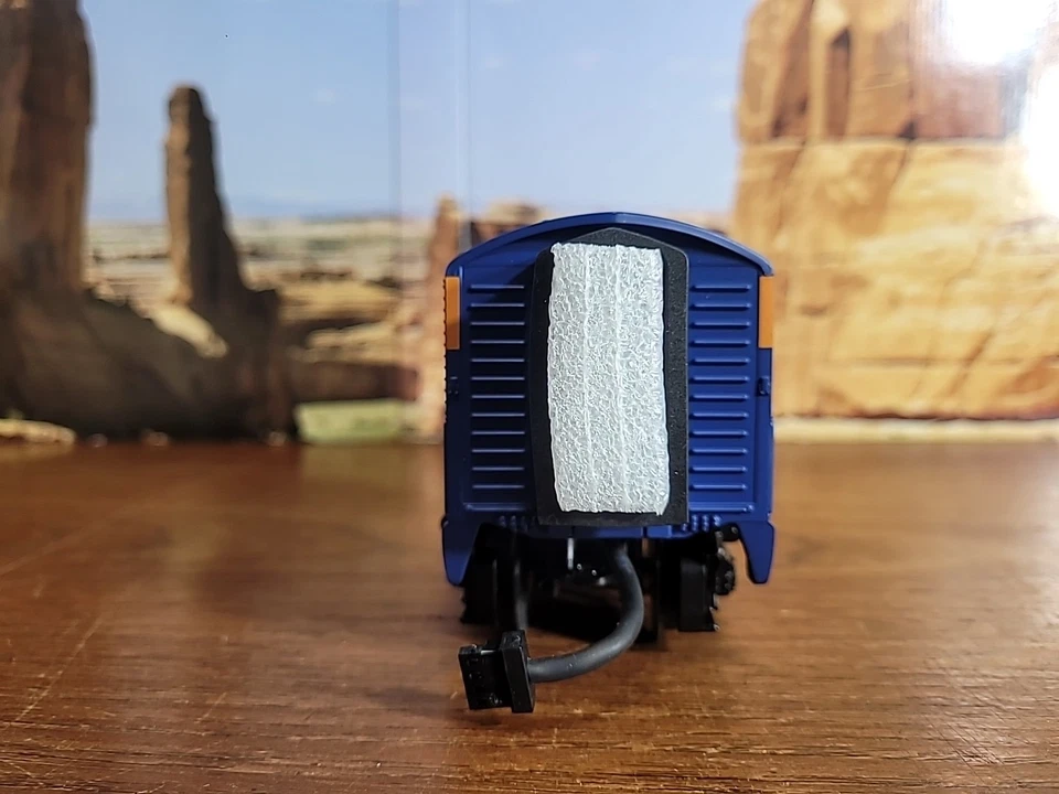 Railking MTH O Gauge New Jersey Central Dummy F-3 A Unit Diesel Locomotive - Image 4 of 4