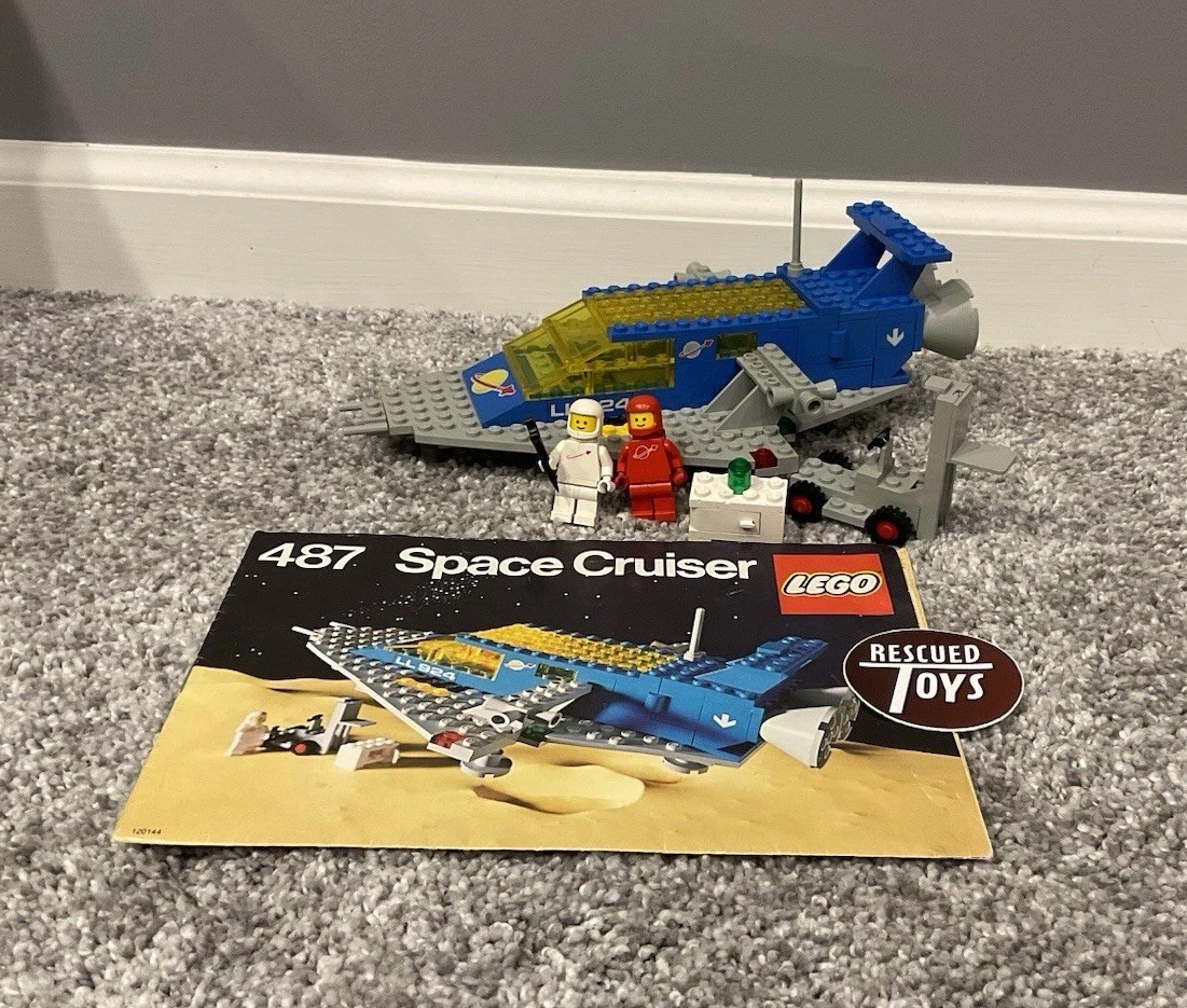 LEGO Classic Space 487 Space Cruiser 100% Complete & Instructions & Mini Figs