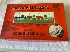 Bachmann Vintage 1952 Plasticville HU-7 House Unit Complete