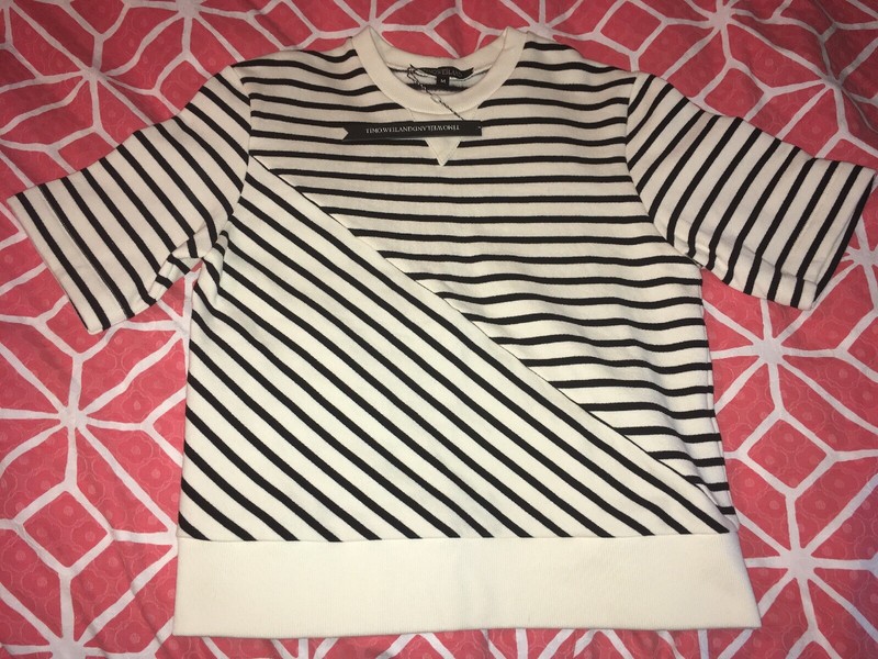 Timo. Weiland NYC Women’s Black Creme Stripe Short Sleeve Sweatshirt Top M NWT