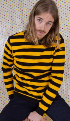 RUN&FLY Maglione UOMO NUOVO run & fly retrò emo indie stile vintage nero e giallo a righe