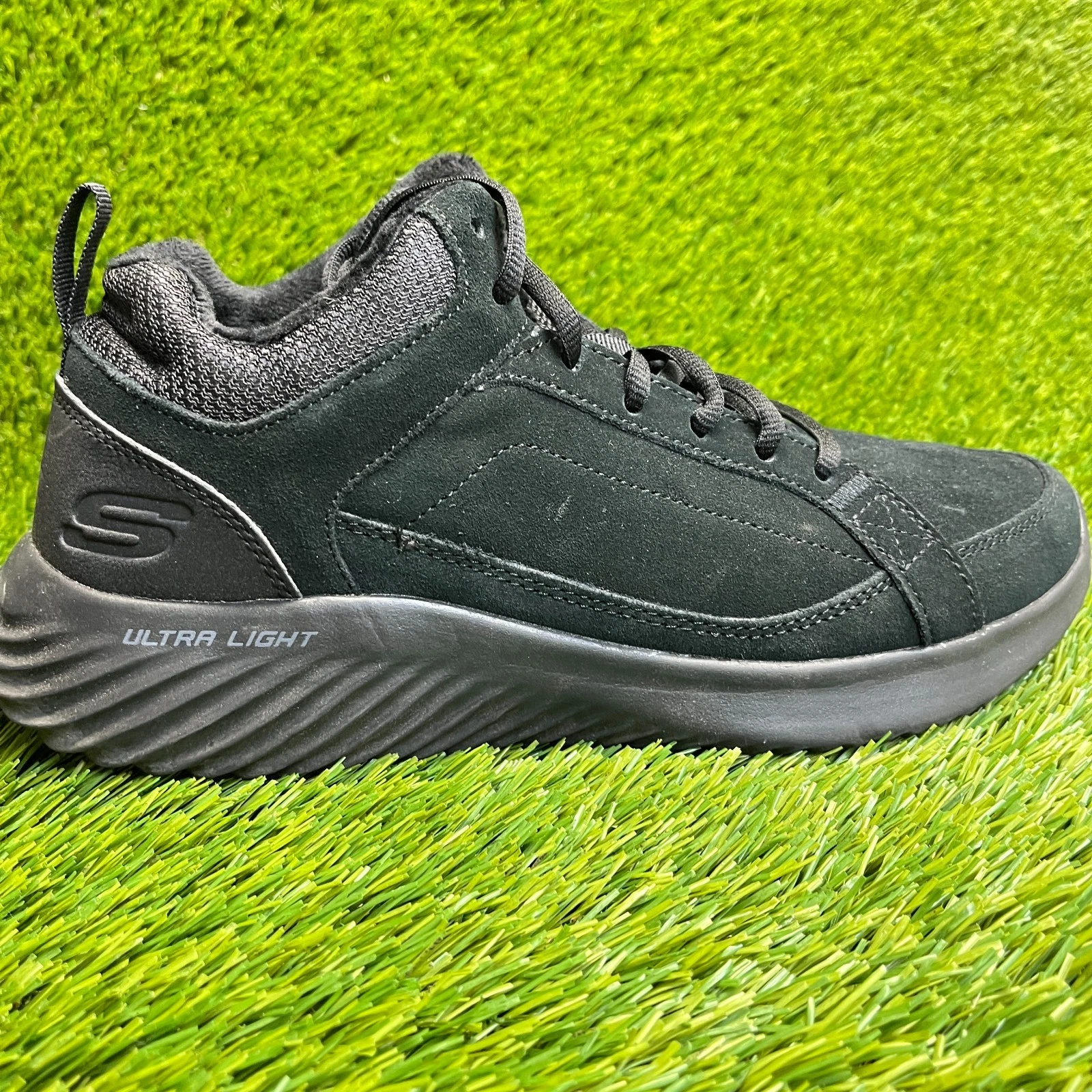 Skechers Footcourt Egypt Mens Size 8 Black Athletic Suede Lace Up Shoes Sneakers