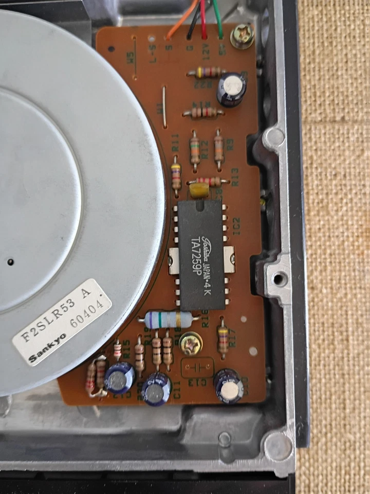 5.25 Floppy Disk Drive Sankyo, Toshiba, And Mits Componets. Made In Japan - Image 4 of 4