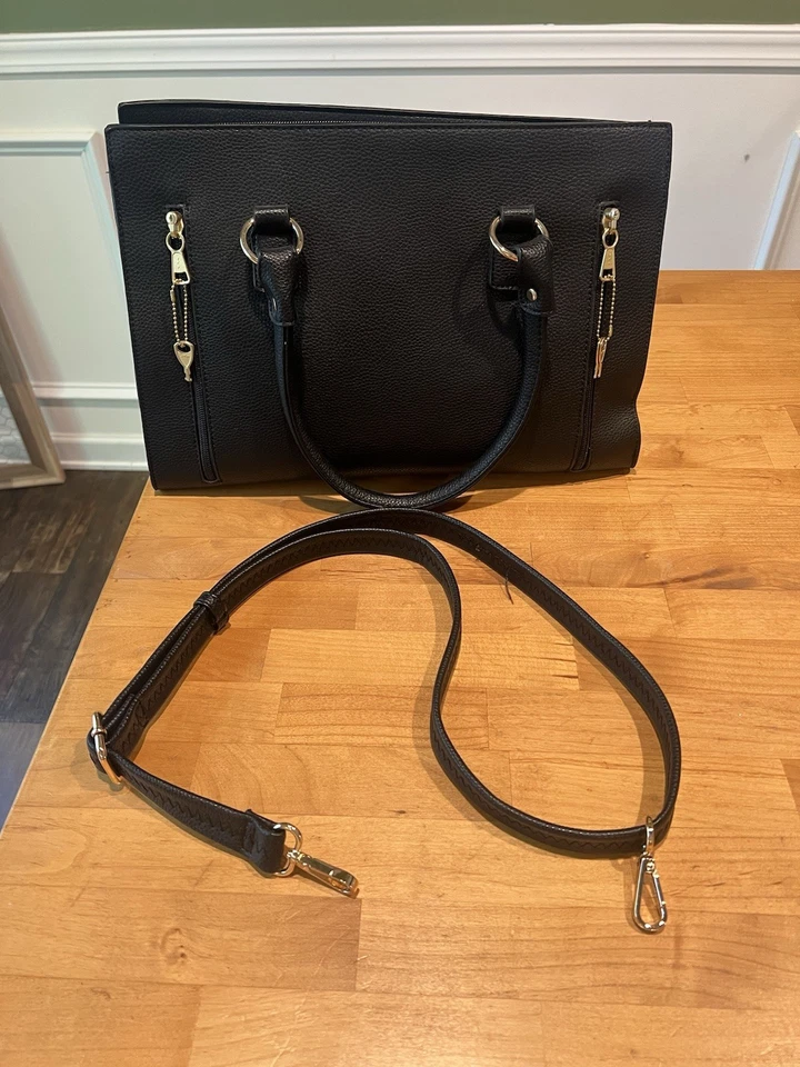 Cartera de cuero negra con correa bandolera Oceal Carry usada buen estado Foto 3 de 4