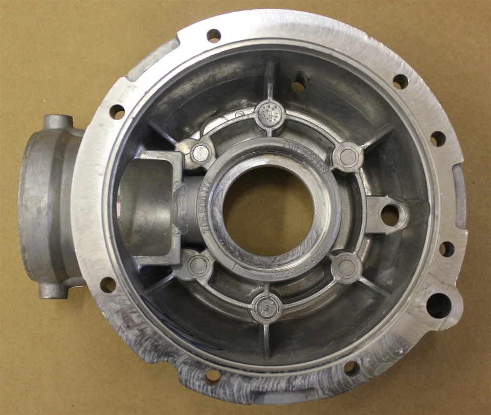 04-05 Traxter Bombardier Front Differential Carrier 705500515 OEM - Image 4 of 4