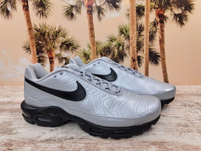 Nike Air Max Plus Tiempo 'Wolf Grey' Black Sneakers HM6850-001