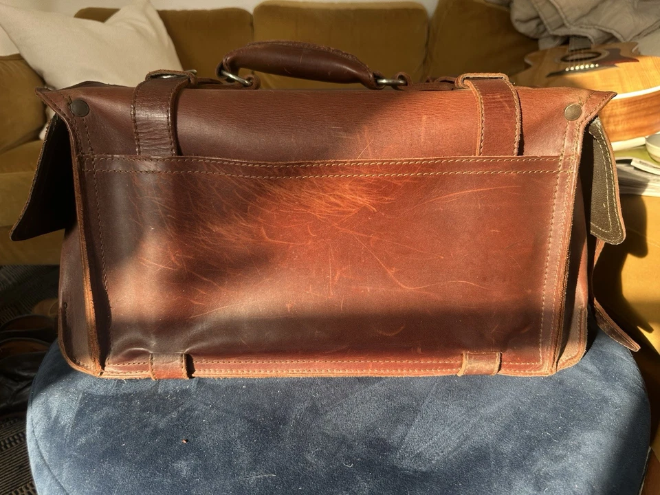 Bolso de Lona con Bolsillo Lateral de Cuero Saddleback en Castaño Foto 3 de 4