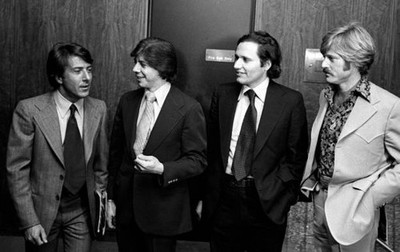 Dustin Hoffman Carl Bernstein Bob Woodward Robert Redford attend t- Old Photo