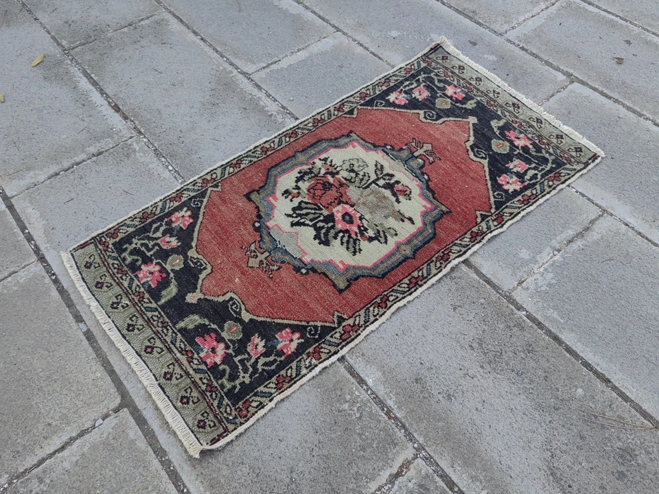 Vintage Turkish Small Rug 1.7x3.4 ft | Floral Medallion Mat - Image 2 of 4