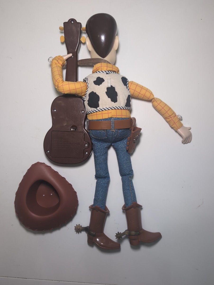 Original Disney Pixar 1999 Toy Story 2 Strumming Singing Woody
