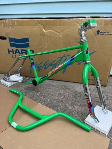 2015 Haro Master frame Set Forks Handlebars NOS Green Sport BMX Freestyler Bike