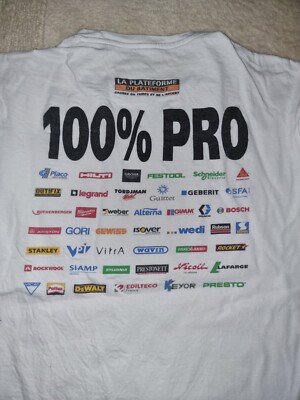 T-SHIRT D'ENTRAÎNEMENT RÉTRO. | Vecteur Premium