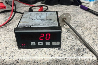 PT100 PT 100 Temperatur Panelmeter Martens Anzeige 4-20 mA Ausg.