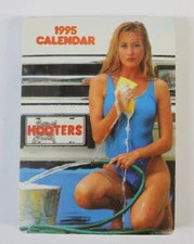 Hooters Calendar Girls Vintage 1995 Playing Cards Sealed Hoyle USA New Unopened