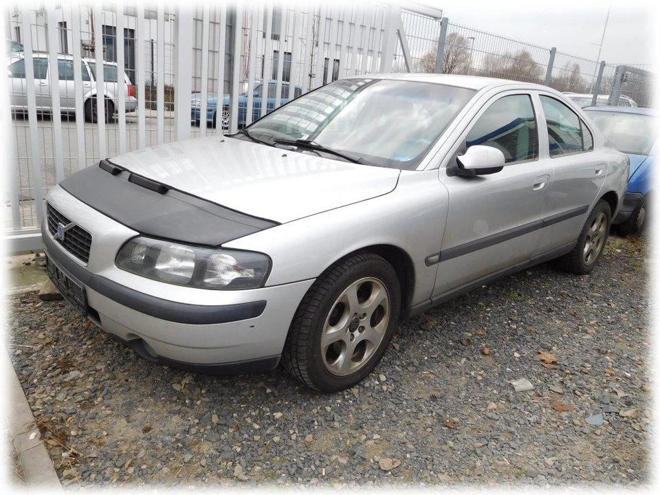 CAR HOOD BONNET BRA fit Volvo S60 V70 XC70 2000-2009 NOSE FRONT END MASK TUNING — 第 2/4 张图片