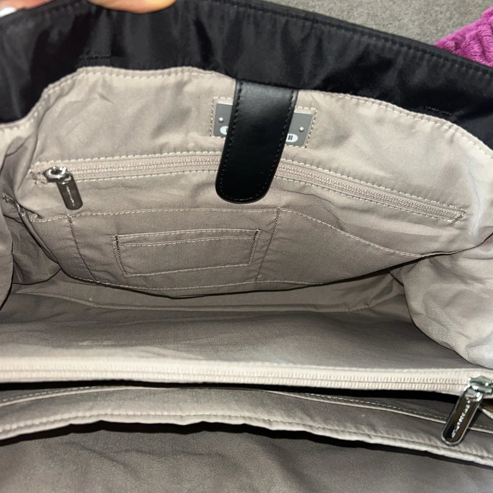 briggs and riley tote - Image 4 of 4