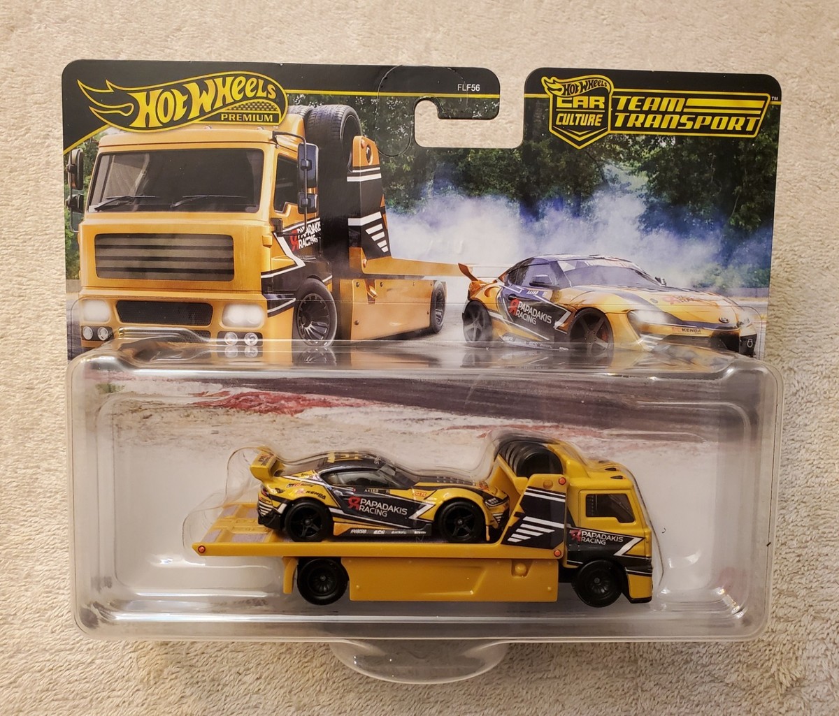 Hot Wheels 2020 TOYOTA GR SUPRA + FLEET STREET, Gold, Hauler, Team