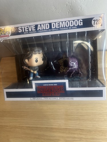 Funko Pop! Large- Netlix's Stranger Things #728 Steve and Demodog New ...