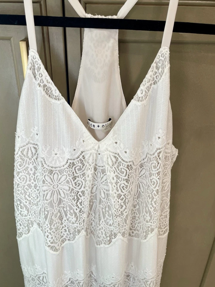 Maxi Vestido Alice + Olivia Encaje, Blanco, Hermoso Ajuste, Talla S Foto 3 de 4