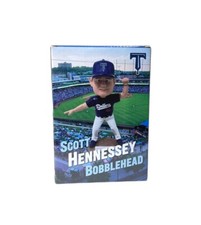 Roberto Alomar Bobblehead and Frank Thomas Statue Stadium Giveaways 64