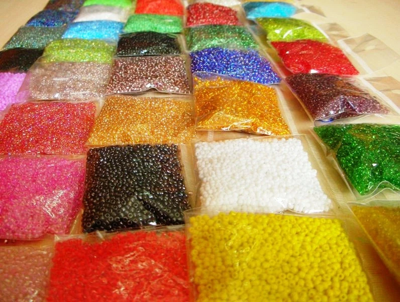 Rocailles perlen set 3mm Rund 25000stk Glasperlen 20g x 30 farben posten  Z22 - Bild 3 von 4