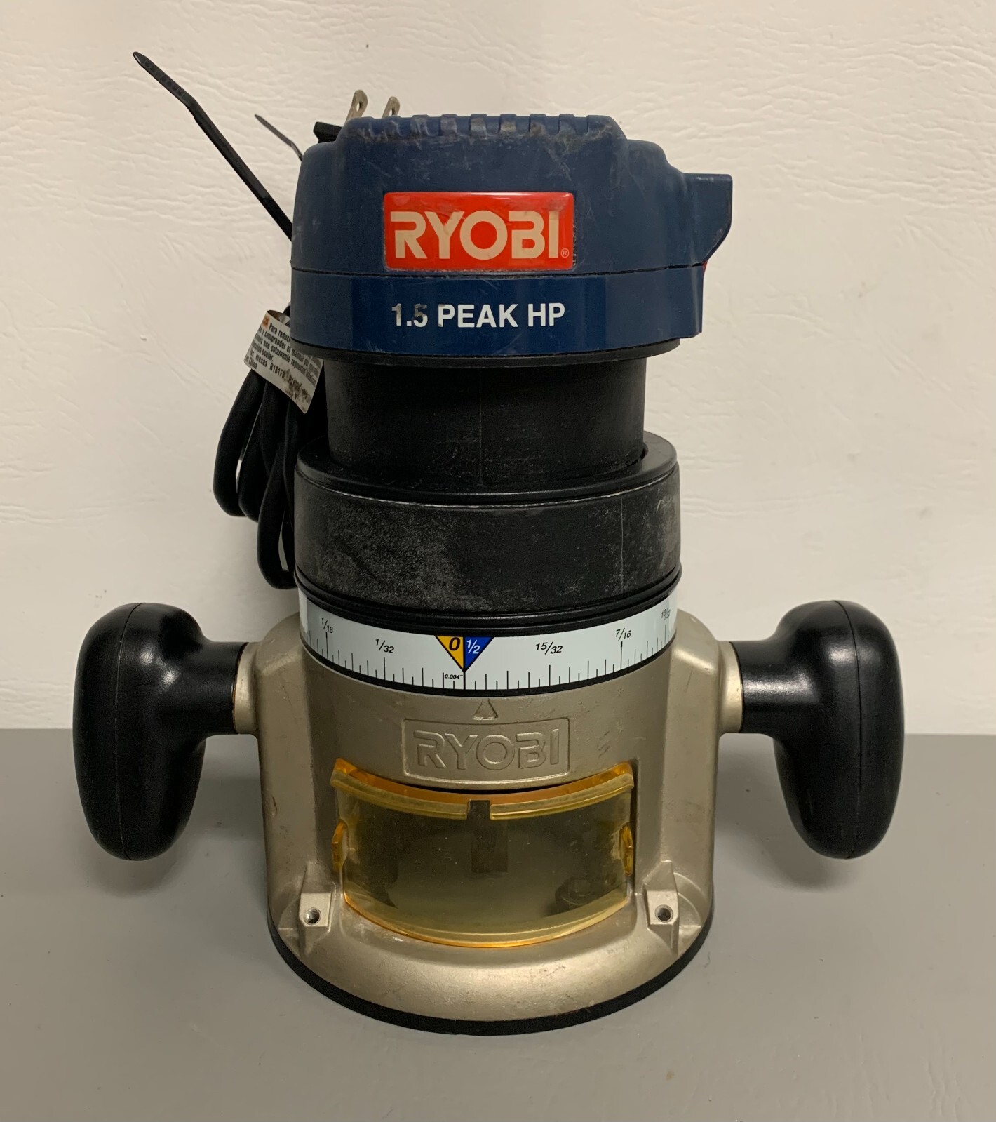 Ryobi R1801M1 Router with R181FB1 Fixed Base Double Insulated 8.5 AMP 1