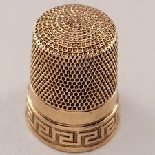 Vintage 10k Gold Thimble. Greek Key Design. 7/8 Length. 5/8" Diameter. 3.2 Grams