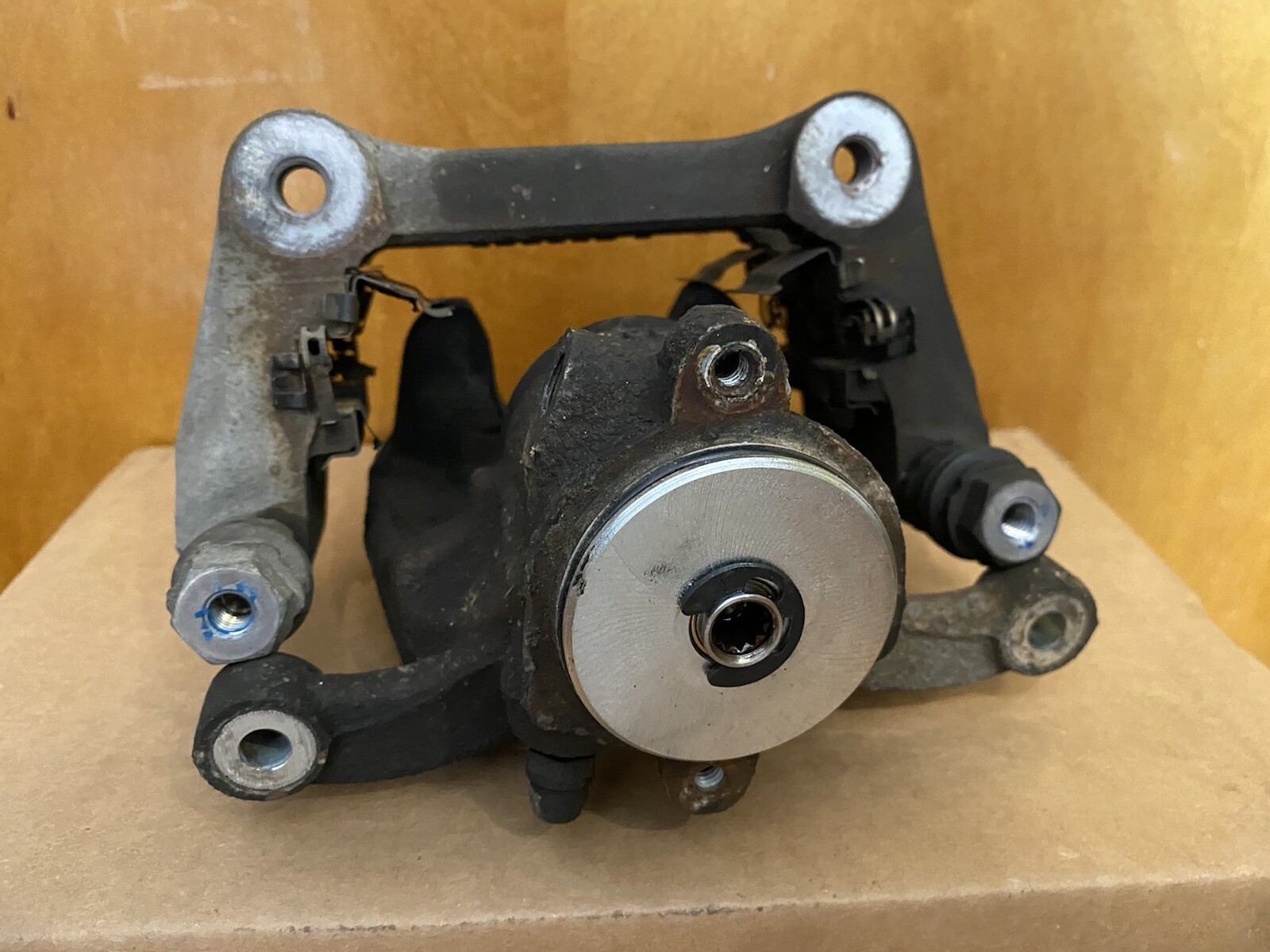 Rear Brake Calipers OEM Used Pair 2 for Fiat 500X 20152019 Jeep