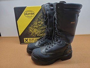 oliver mining boots