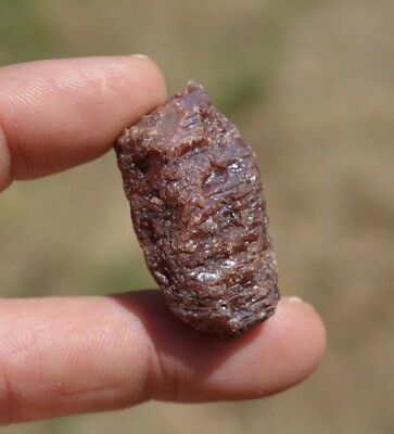 Cristal De Rubis Brut De Madagascar 115 Carats - Pierre Naturelle Non Taillée