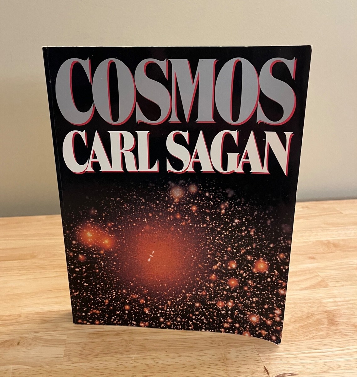 Vintage 1980s COSMOS Softcover Book by Carl Sagan (ISBN 394-71596