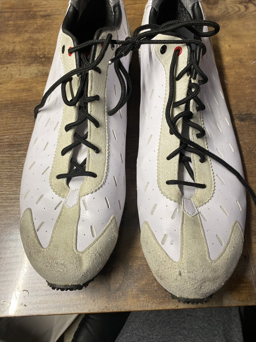 Bontrager podium Casual Cycling White and Black Shoes. EUR 39, Sz 6. Lace Up. Bontrager Velocis Road Shoe - The Bike Rack | St. Charles IL main image 4