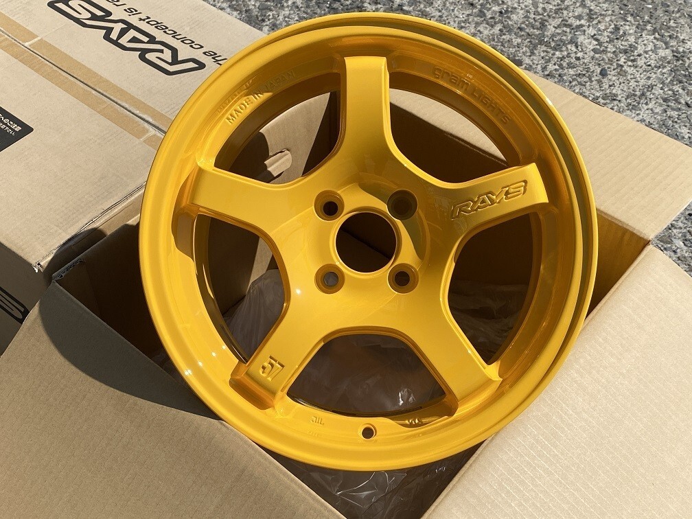 JDM Wheels RAYS gramLIGHTS 57CR LIMITED 15in 8J+28 PCD100/4H JDM Wheels RAYS gramLIGHTS 57CR LIMITED 15in 8J+28 PCD100/4H