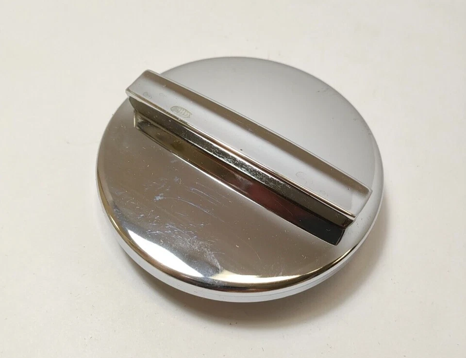 Tapa de combustible de gasolina cromada Plymouth Valiant Dodge Lancer 1960-1961 2240319 nuevo de lote Foto 2 de 4