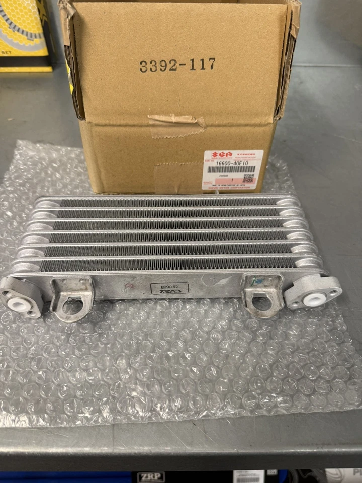16600-40F10 Suzuki GSXR1000 K5 K6 Oil Cooler OEM - Image 2 of 2